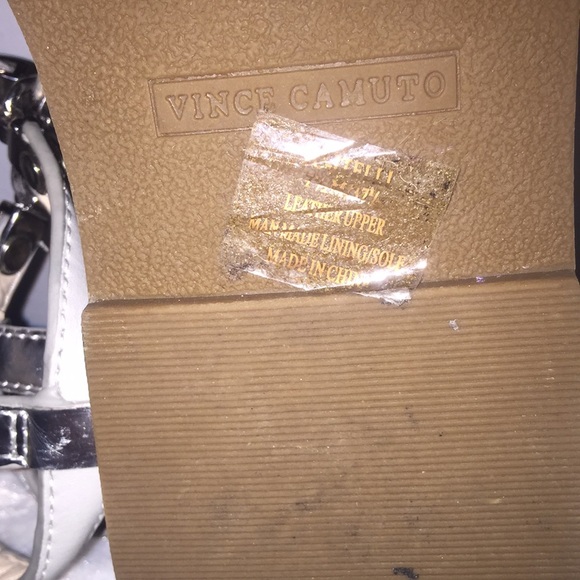 Vince Camuto Itelli Silver Print  Flat Sandals - Picture 5 of 8